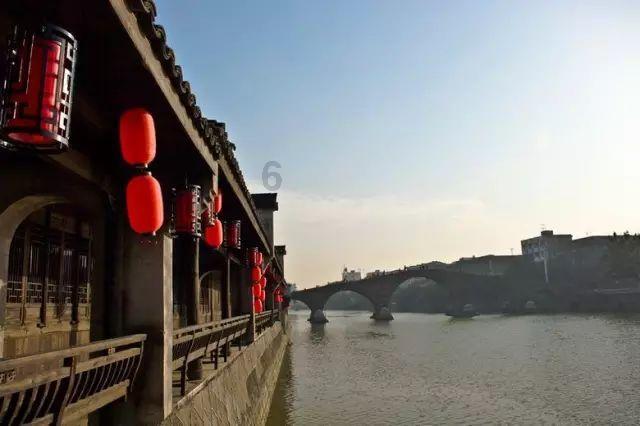 西方大卡车找字母
